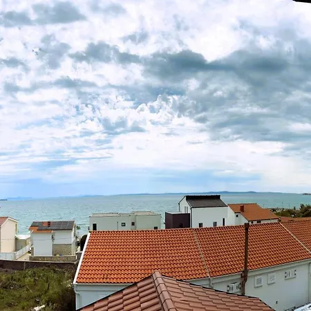 Denis Apartman