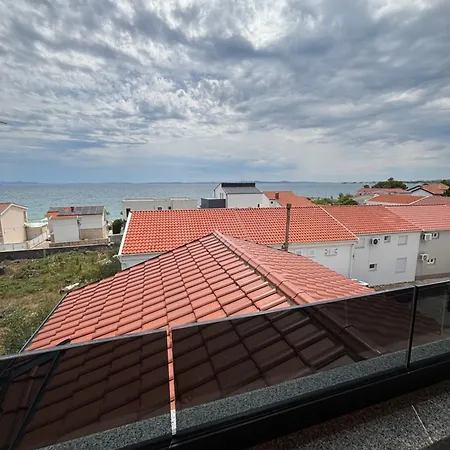 Apartment Denis *