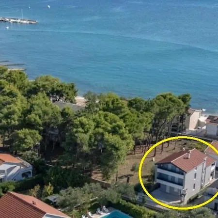 Apartman Denis *